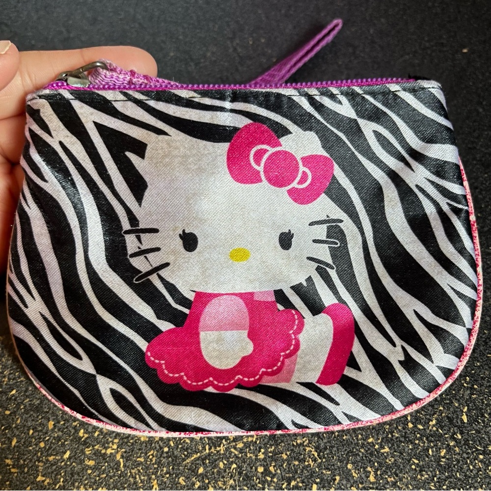 Hello Kitty Bundle - Picture 8 of 9